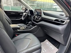 Toyota Highlander 2022 380T four-wheel drive premium version 7 seats - фото 13
