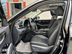 Toyota Highlander 2022 380T four-wheel drive premium version 7 seats - фото 9
