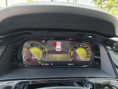 Lexus Touron 530 V6 four-wheel drive flagship version - фото 10