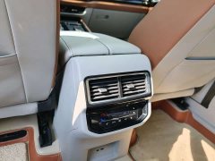 Lexus Touron 530 V6 four-wheel drive flagship version - фото 12