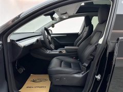 Tesla Model Y rear-wheel drive version - фото 8
