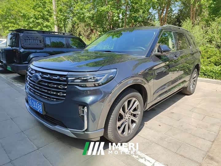Ford Explorer EcoBoost 285 four-wheel drive style plus version 7 seats - автомобиль из Китая
