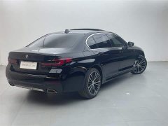 BMW 5 Series 530Li leading M sports package - фото 4