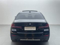 BMW 5 Series 530Li leading M sports package - фото 5