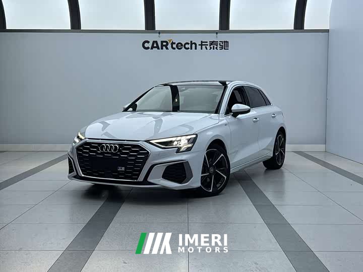 Audi A3 Sportback 35 TFSI luxury sports - автомобиль из Китая