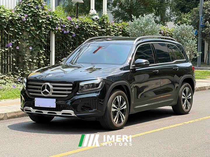 Mercedes-Benz GLB 200 Fashion - автомобиль из Китая