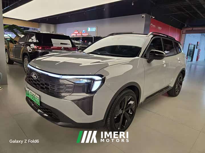 Lynk & Co Lingrui New Energy PLUS - автомобиль из Китая