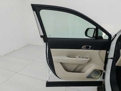Li Auto Ideal ONE 2020 extended range 6-seater version - фото 11