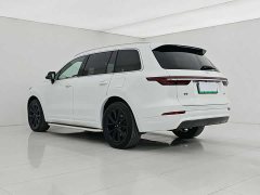 Li Auto Ideal ONE 2020 extended range 6-seater version - фото 4