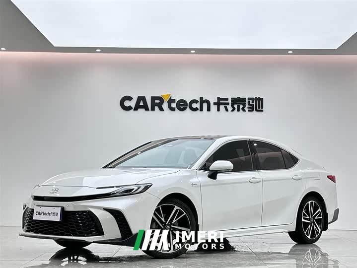 Toyota Camry Dual Engine 2.0HS Sports Edition - автомобиль из Китая