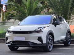 Lynk & Co 06 Renew 1.5T Halo - фото 1