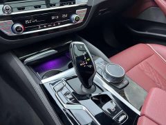 BMW 5 Series facelift 525Li M Sports Package - фото 3