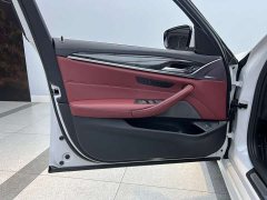 BMW 5 Series facelift 525Li M Sports Package - фото 8