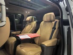 Denza D9 2022 DM-i 970 four-wheel drive premium - фото 4