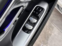 Mercedes-Benz C-Class facelift C 260 L sports version - фото 16