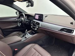 BMW 5 Series 530Li Leading M Sports Package - фото 11