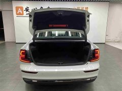 Volvo S60 B4 Zhiyuan Luxury Edition - фото 5