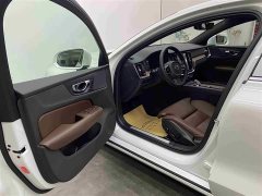Volvo S60 B4 Zhiyuan Luxury Edition - фото 6