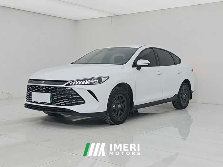 BYD Qin PLUS DM-i Smart Driving Edition 128KM Enterprising Type - автомобиль из Китая