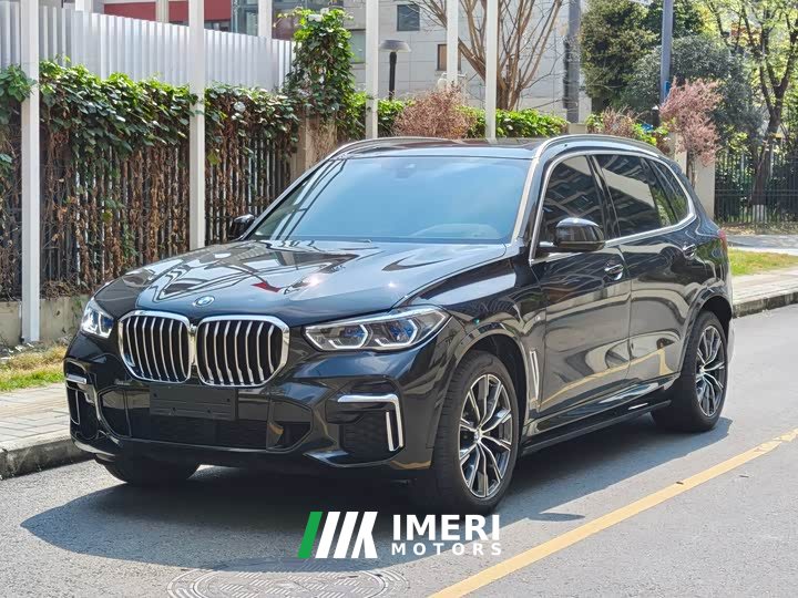 BMW X5 facelift xDrive 30Li exclusive M sports package - автомобиль из Китая