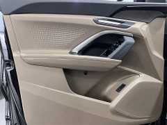Audi Q5L 2.0T Ten Million Users Exclusive Edition - фото 14