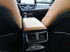 Lexus ES 2022 200 Excellence Edition - фото 18