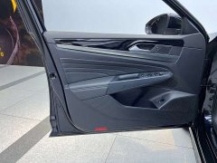 Volkswagen Passat 2023 280TSI Business Edition - фото 6
