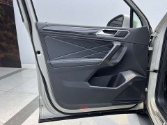 Volkswagen Tiguan L 2023 280TSI automatic two-wheel drive Chaochuang limited edition - фото 10
