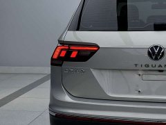 Volkswagen Tiguan L 2023 280TSI automatic two-wheel drive Chaochuang limited edition - фото 19