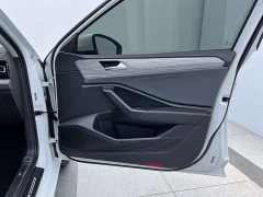 Volkswagen Sagitar 280TSI DSG surpasses Lite version - фото 19