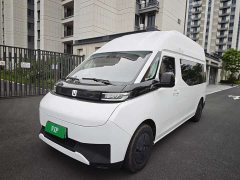 Remote Super VAN Yucheng Edition Medium Wheelbase High Roof 68kWh Zhixin - фото 1