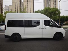 Remote Super VAN Yucheng Edition Medium Wheelbase High Roof 68kWh Zhixin - фото 4