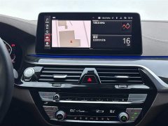 BMW 5 Series facelift 525Li luxury package - фото 13
