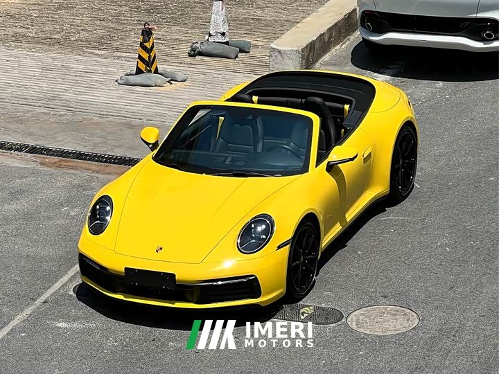 Porsche 911 Carrera Cabriolet 3.0T - автомобиль из Китая