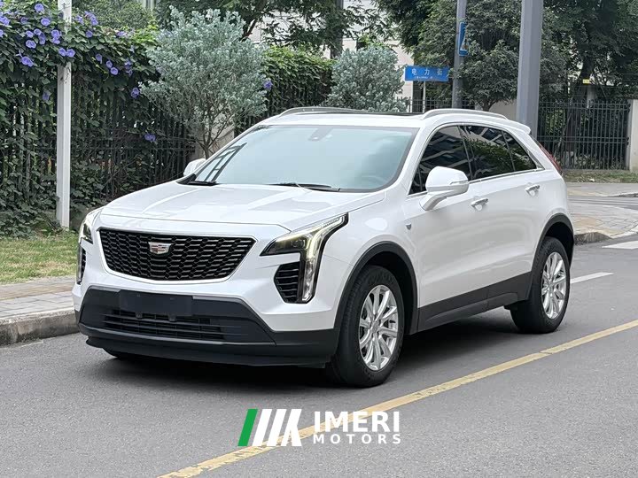 Cadillac XT4 28T two-wheel drive technology - автомобиль из Китая