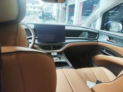 Denza D9 DM-i 970 four-wheel drive flagship - фото 4