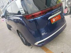 Denza D9 DM-i 970 four-wheel drive flagship - фото 7