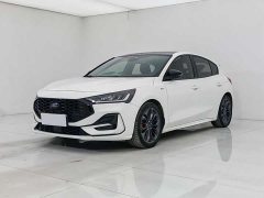 Lynk & Co Focus Hatchback EcoBoost 180 Automatic ST Line - фото 1