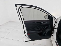 Lynk & Co Focus Hatchback EcoBoost 180 Automatic ST Line - фото 10