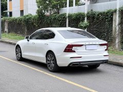 Volvo S60 B4 Zhiyuan Luxury Edition - фото 4