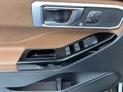 Ford Explorer EcoBoost 285 four-wheel drive titanium version 6 seats - фото 5