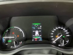 Toyota Granvia 2.5L Hybrid Comfort Edition - фото 11