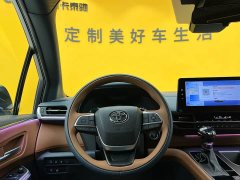 Toyota Granvia 2.5L Hybrid Comfort Edition - фото 13