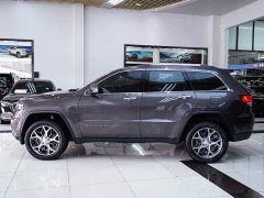 Jeep Grand Cherokee (Import) 2020 3.0L Elite Navigation Edition - фото 3