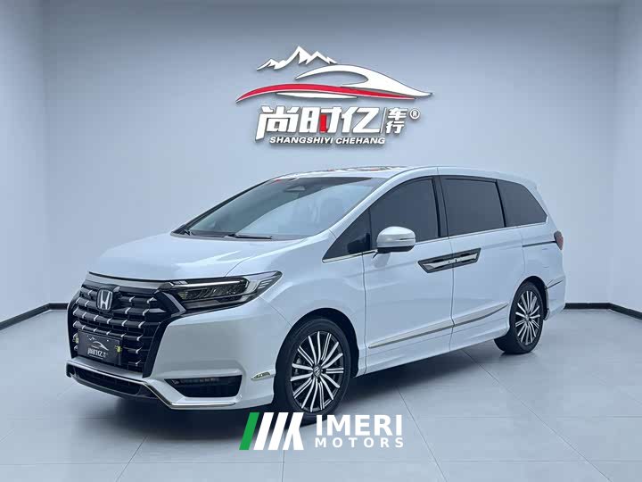 Lexus Alison 2.0L e:HEV Deluxe Edition - автомобиль из Китая