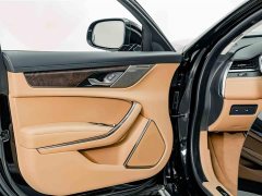 Jaguar XFL 2024 2.0T P250 two-wheel drive exclusive luxury version - фото 17