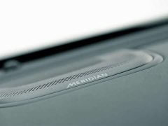 Jaguar XFL 2024 2.0T P250 two-wheel drive exclusive luxury version - фото 18