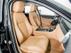 Jaguar XFL 2024 2.0T P250 two-wheel drive exclusive luxury version - фото 20
