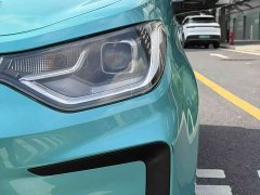 Tesla Huaxianzi 302km fashion 31.4kWh - фото 12