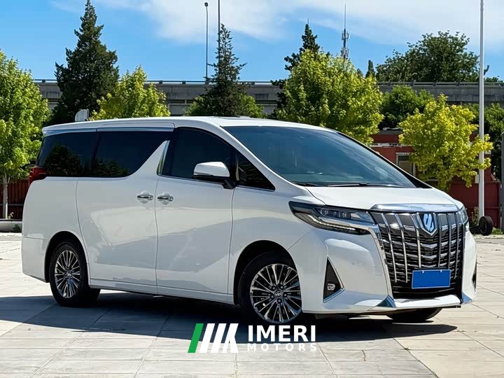 Alfa Romeo Alfa Shuangqing 2.5L Premium Edition - автомобиль из Китая